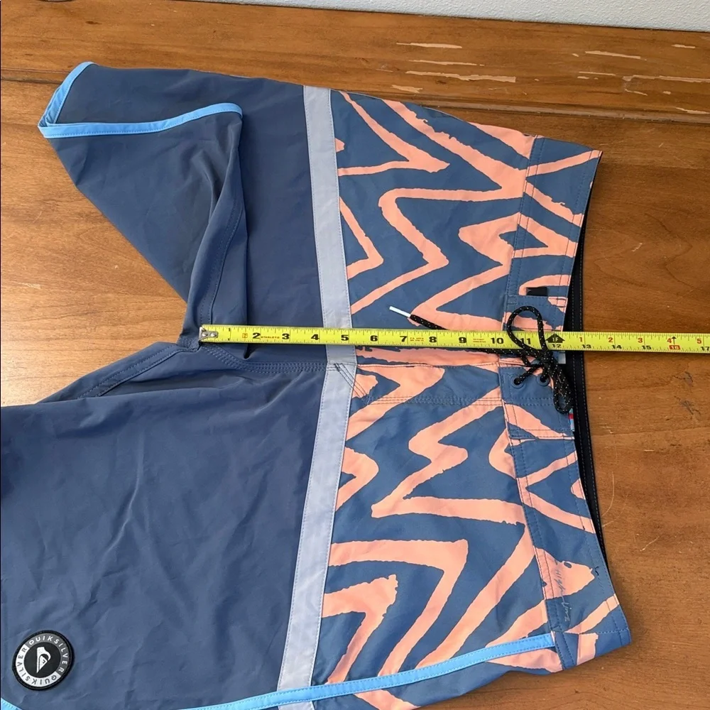 Quiksilver NWOT Highline Techtonics Board Shorts Size 34